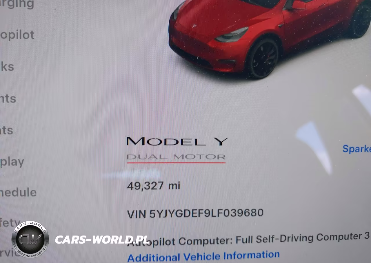 2020 Tesla Model Y VIN:5YJYGDEF9LF039680 - 16
