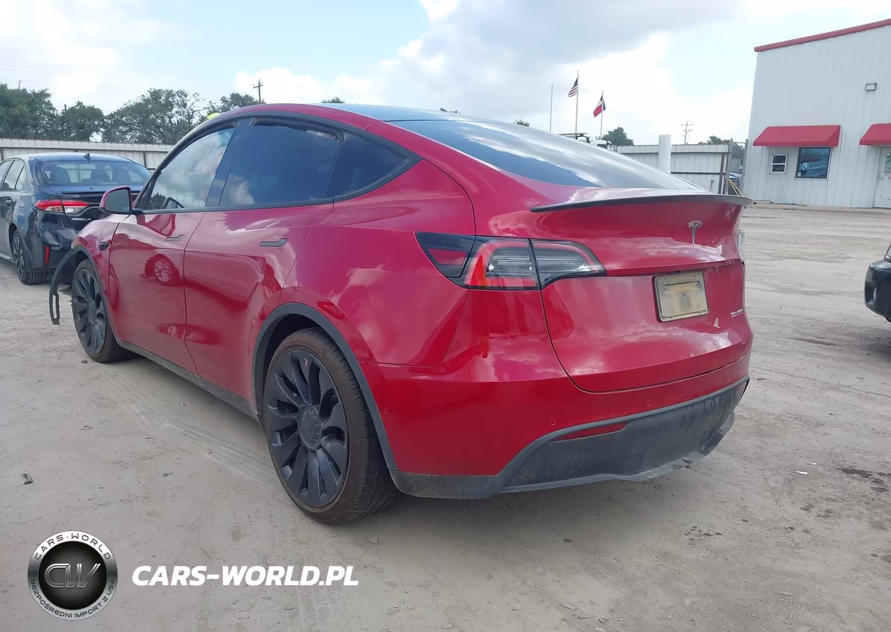 2020 Tesla Model Y VIN:5YJYGDEF9LF039680 - 3