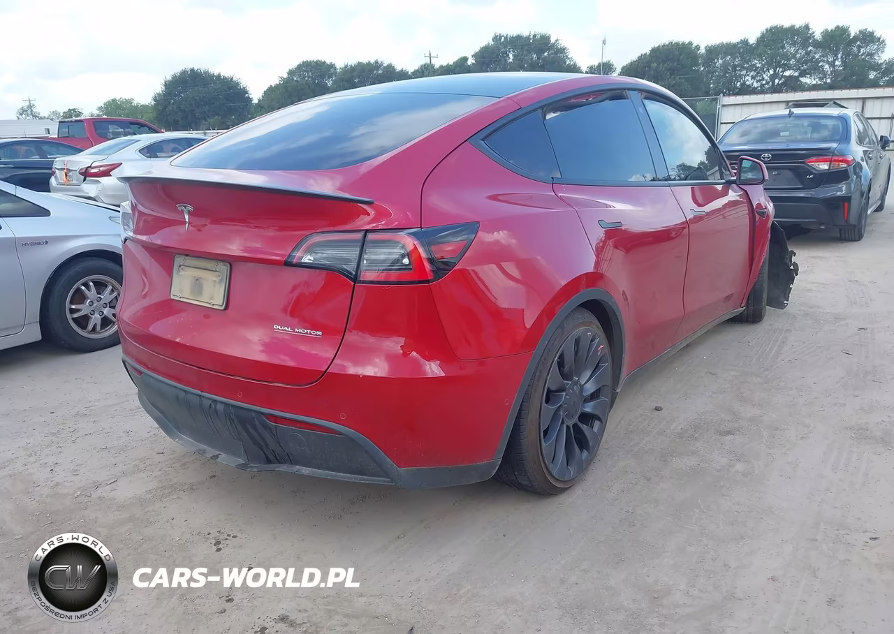 2020 Tesla Model Y VIN:5YJYGDEF9LF039680 - 4