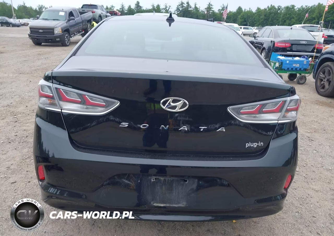 2019 Hyundai Sonata Plug-In Hybrid VIN:KMHE14L29KA093312 - 17