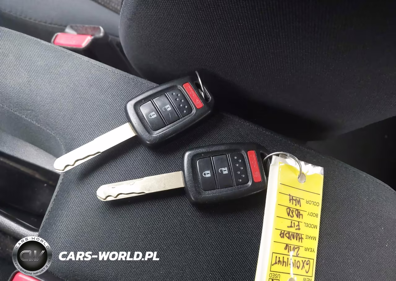 2016 Honda Fit Lx VIN:JHMGK5H57GX014144 - 11