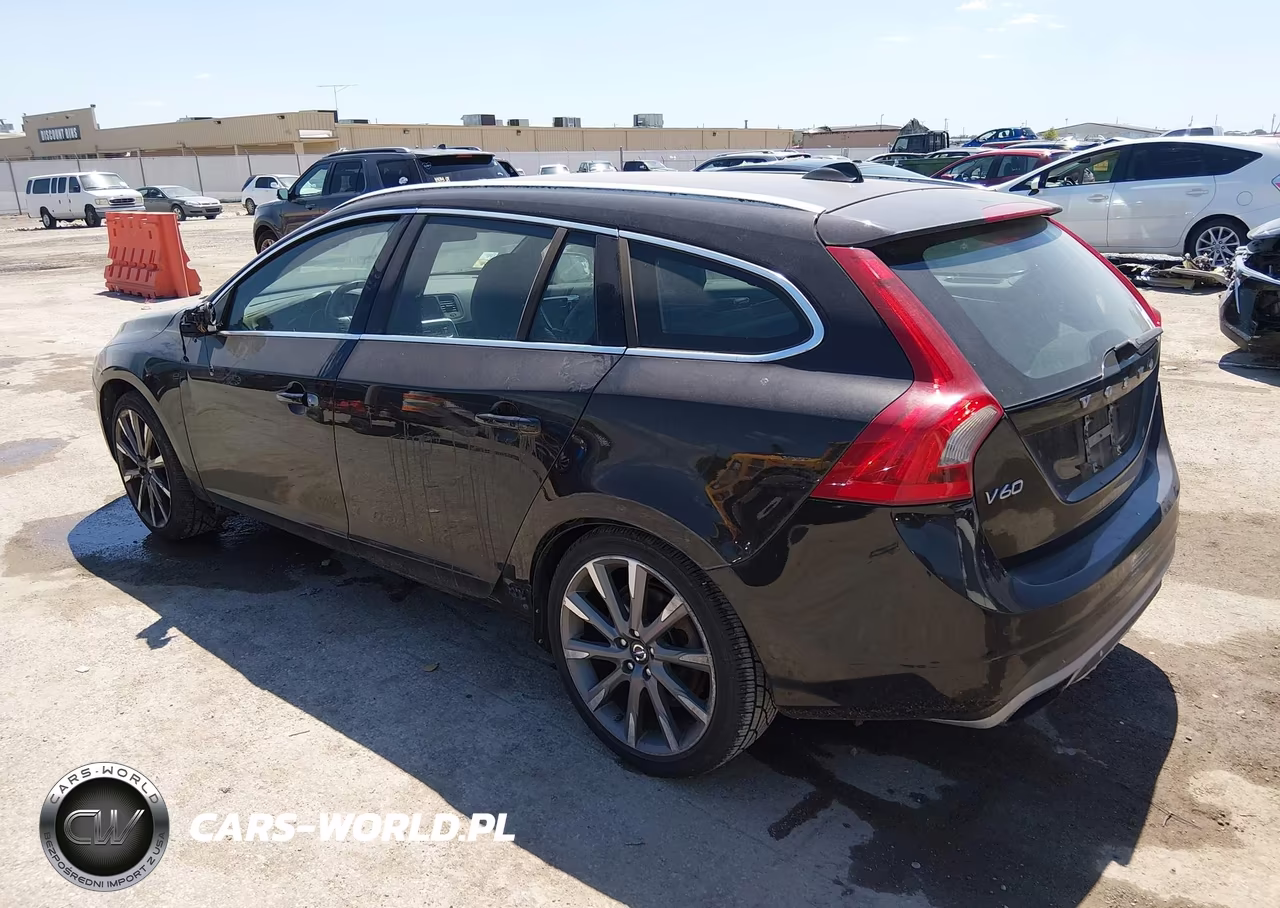 2015 Volvo V60 T5 Premier VIN:YV140MEBXF1187506 - 3