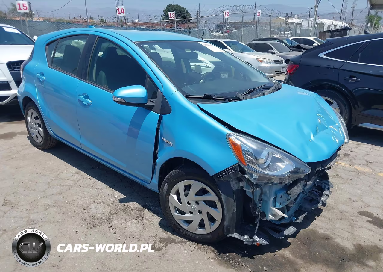 2015 Toyota Prius C Two