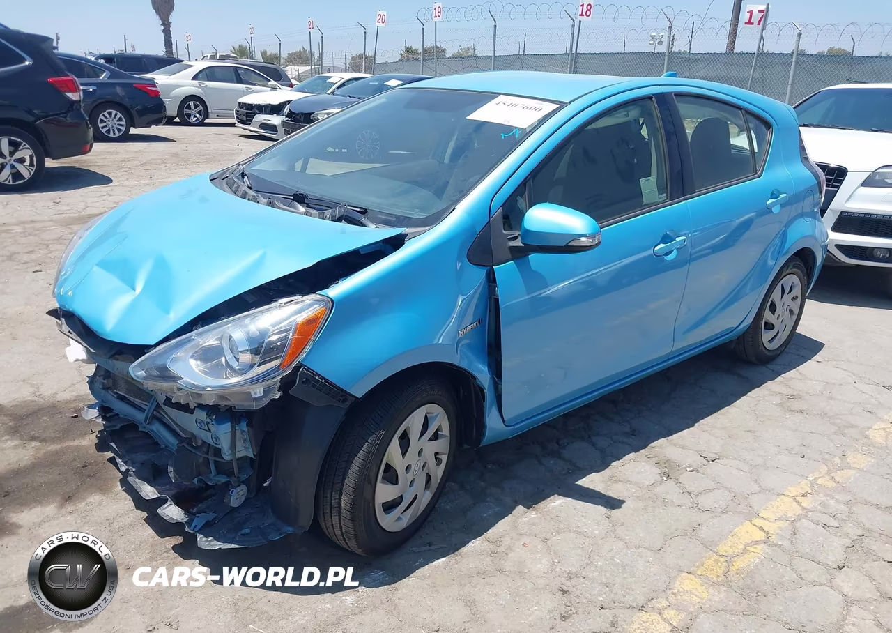 2015 Toyota Prius C Two VIN:JTDKDTB35F1108672 - 2