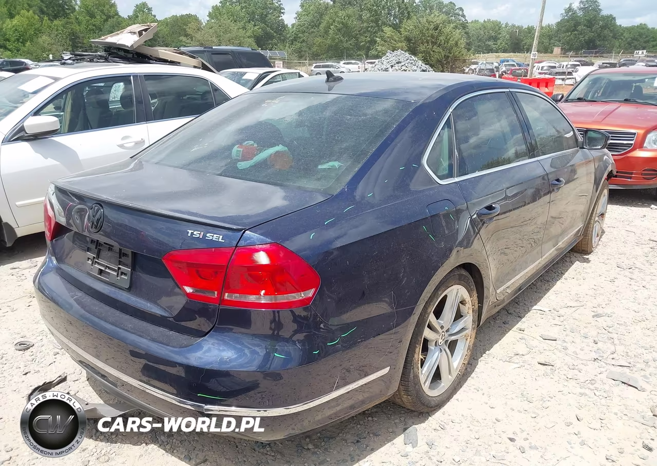 2015 Volkswagen Passat 1.8T Sel Premium VIN:1VWCS7A30FC015224 - 4