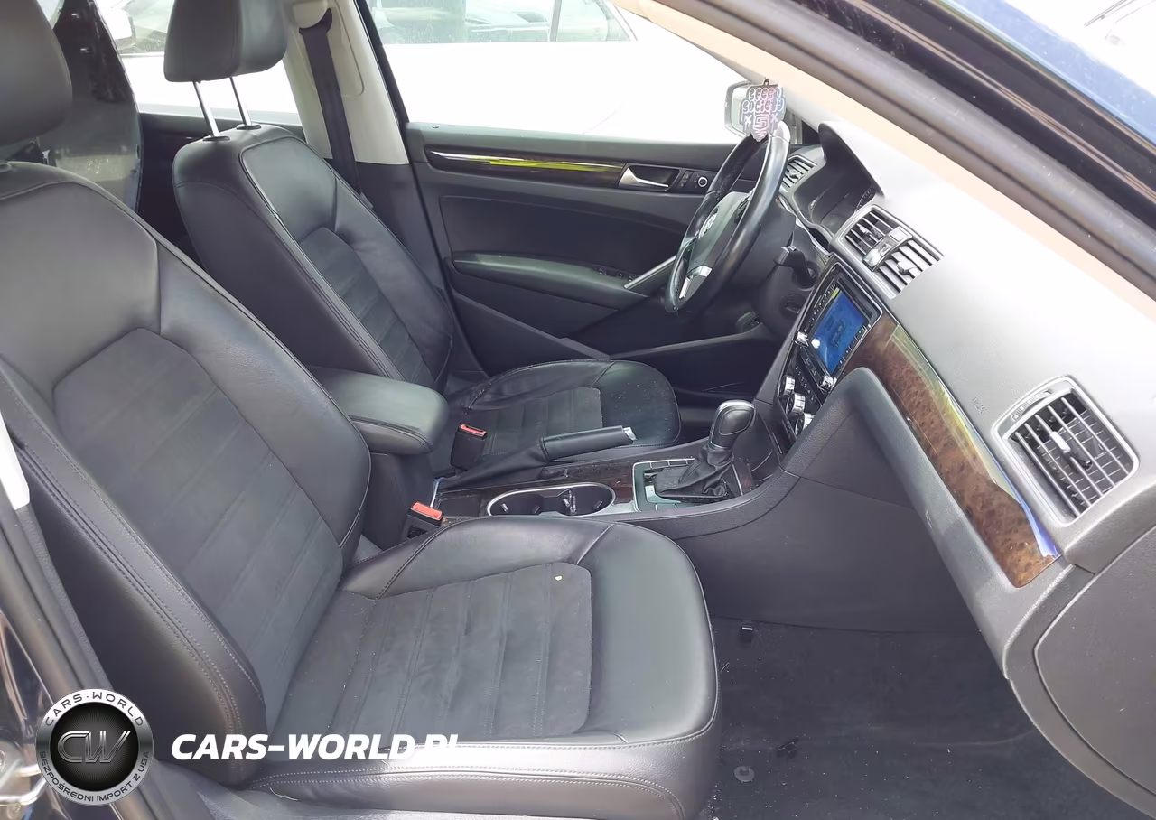 2015 Volkswagen Passat 1.8T Sel Premium VIN:1VWCS7A30FC015224 - 5