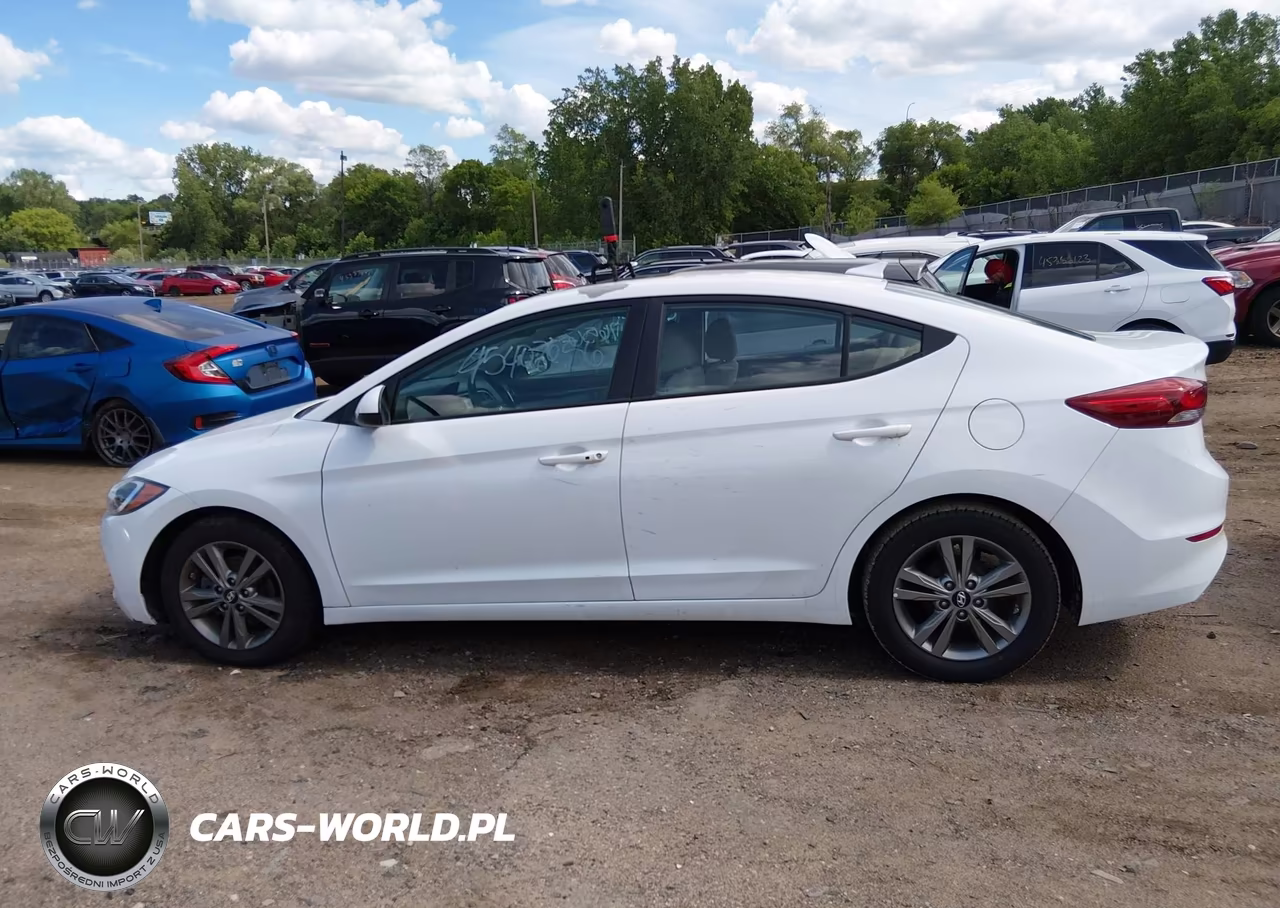 2017 Hyundai Elantra Value Edition VIN:5NPD84LF2HH182512 - 14