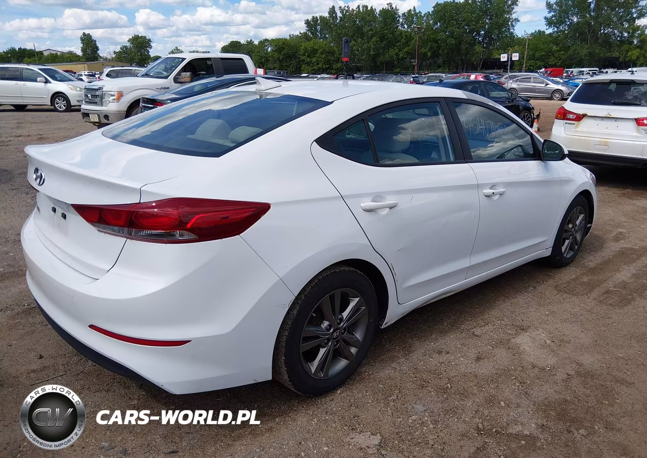 2017 Hyundai Elantra Value Edition VIN:5NPD84LF2HH182512 - 4