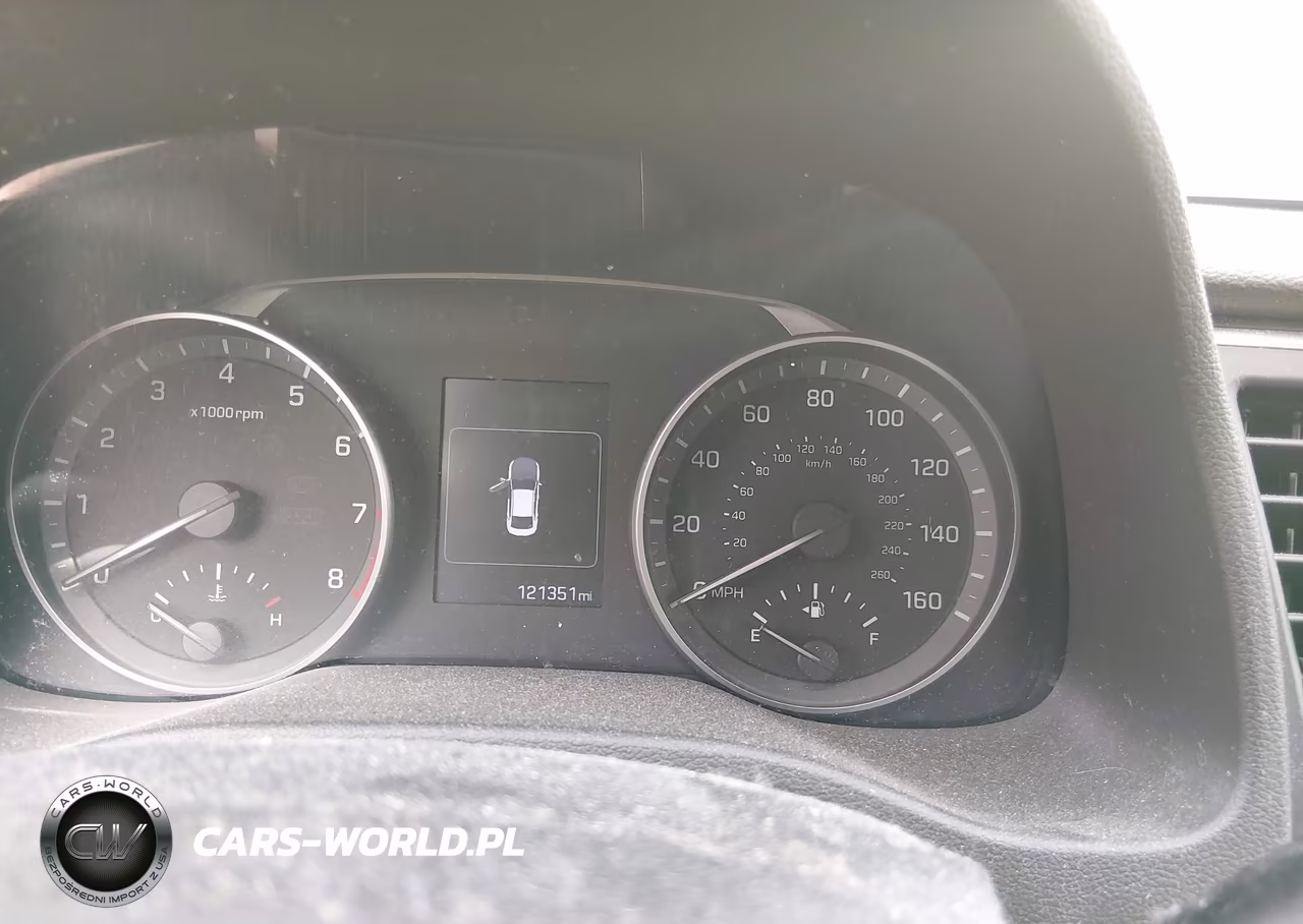 2017 Hyundai Elantra Value Edition VIN:5NPD84LF2HH182512 - 7