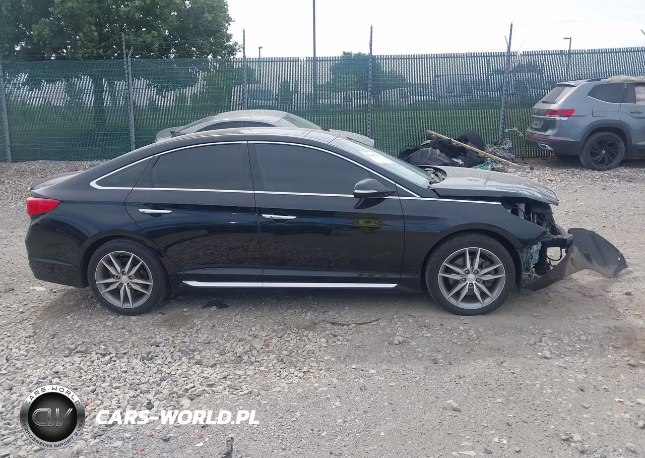 2015 Hyundai Sonata Sport-Limited VIN:5NPE34AB0FH041325 - 14