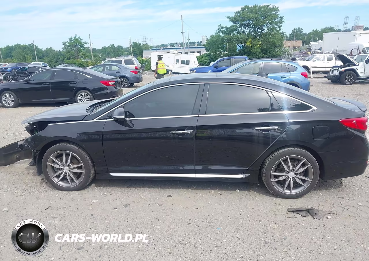 2015 Hyundai Sonata Sport-Limited VIN:5NPE34AB0FH041325 - 15