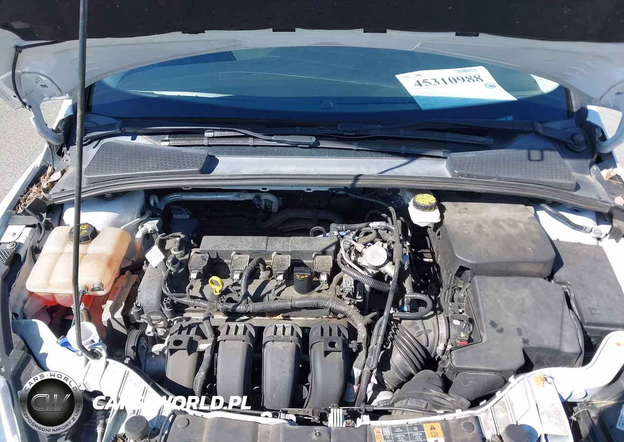 2018 Ford Focus Se VIN:1FADP3F25JL328544 - 10