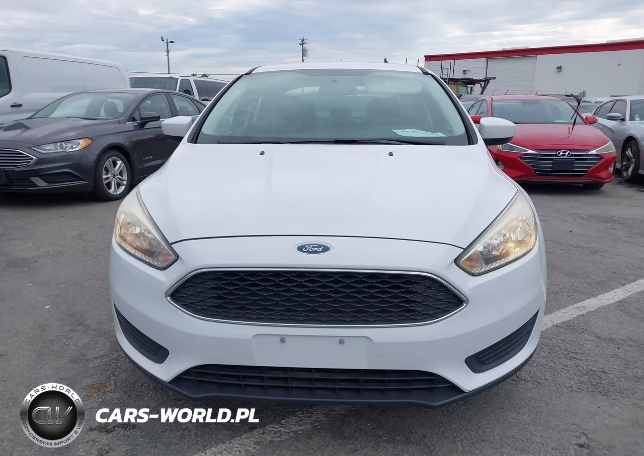 2018 Ford Focus Se VIN:1FADP3F25JL328544 - 13
