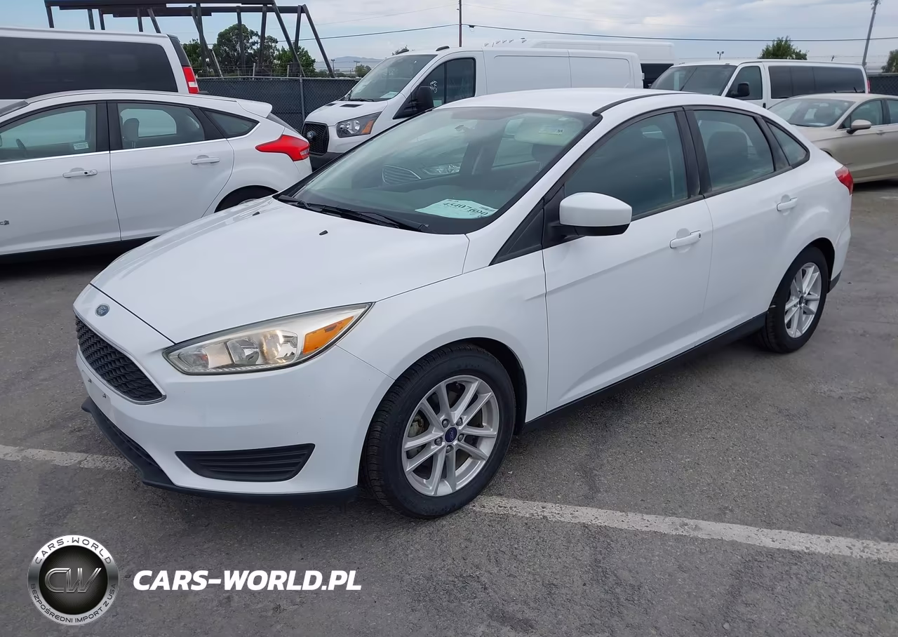 2018 Ford Focus Se VIN:1FADP3F25JL328544 - 2