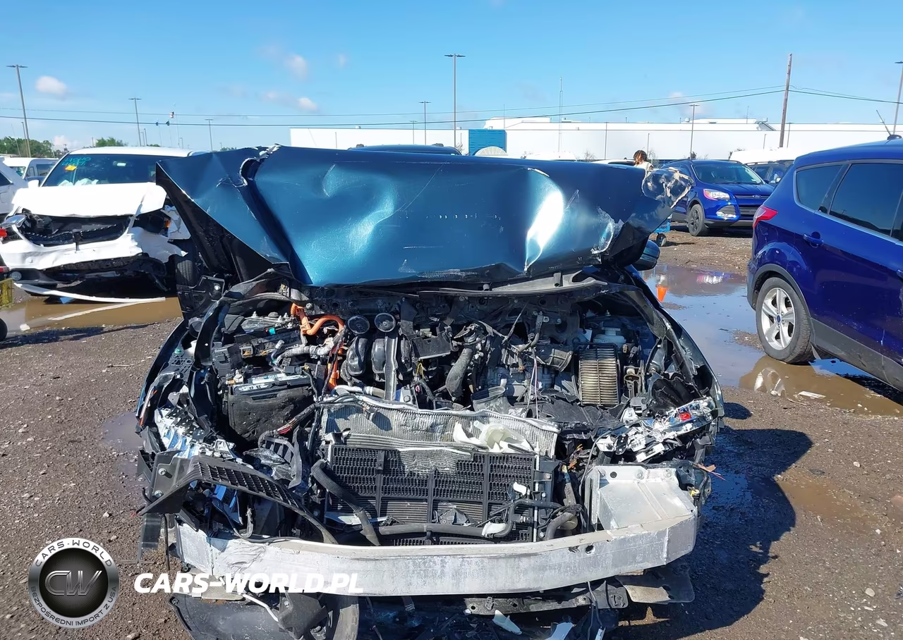 2018 Honda Clarity Plug-In Hybrid Touring VIN:JHMZC5F39JC023594 - 12
