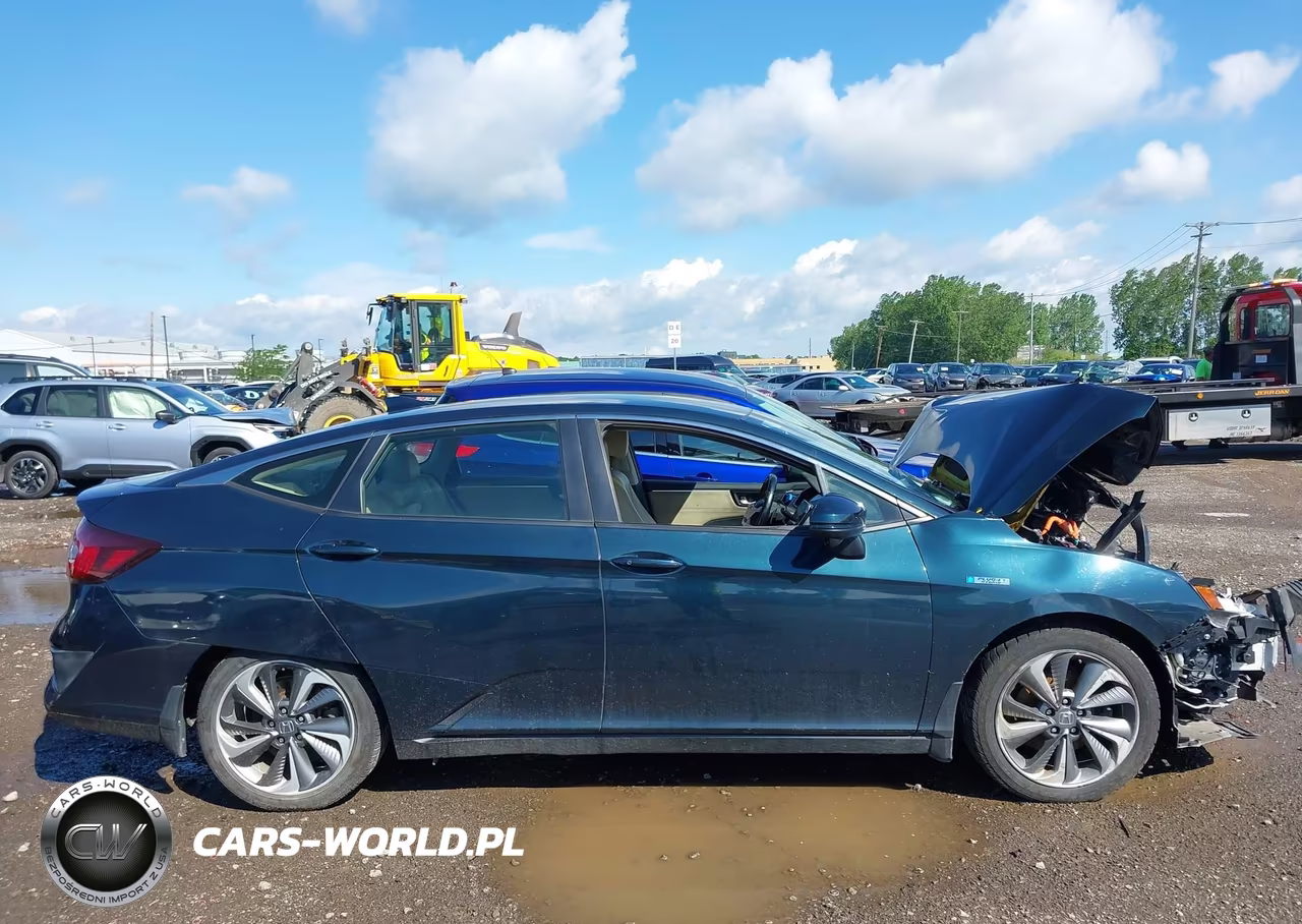 2018 Honda Clarity Plug-In Hybrid Touring VIN:JHMZC5F39JC023594 - 13