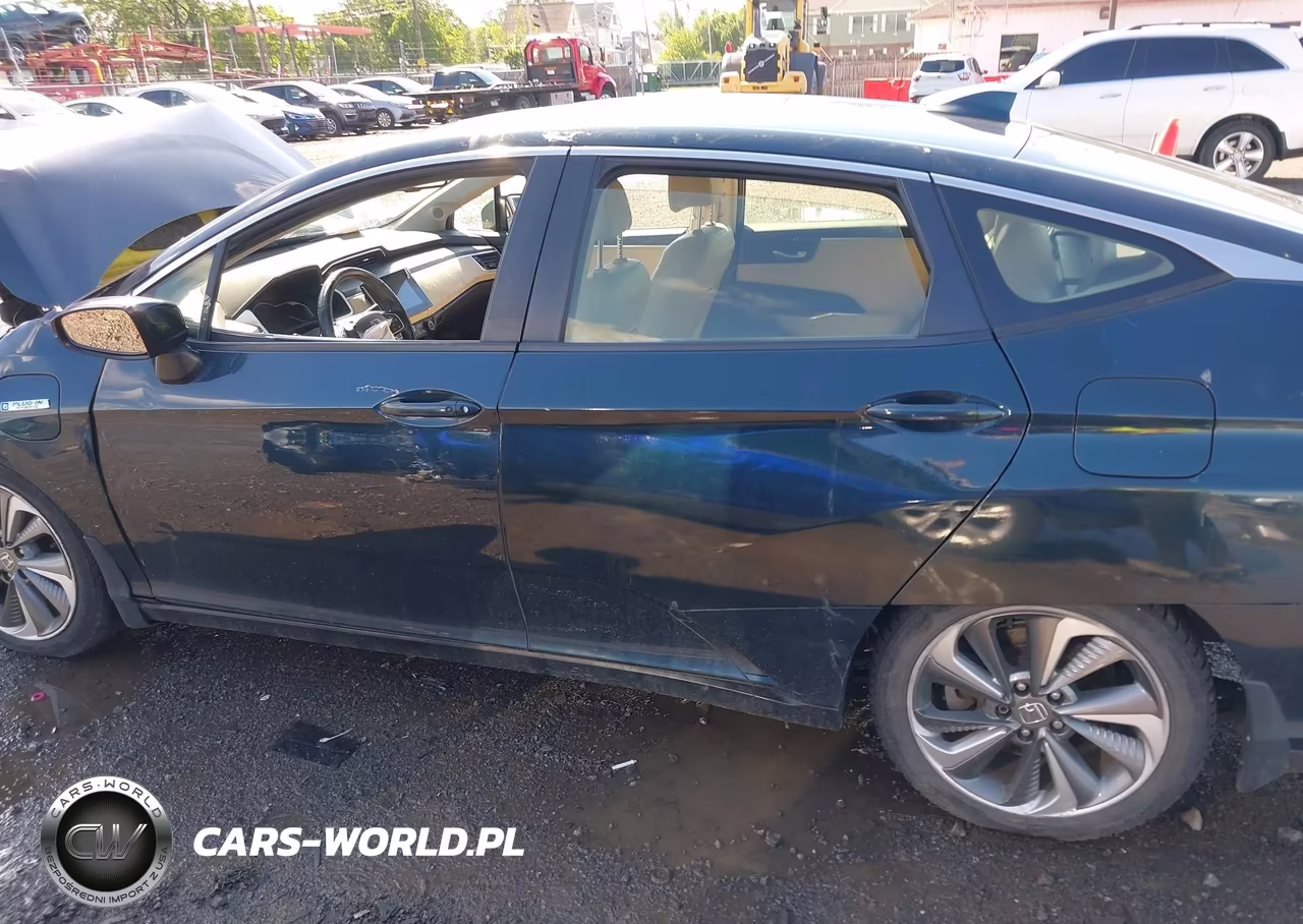 2018 Honda Clarity Plug-In Hybrid Touring VIN:JHMZC5F39JC023594 - 14