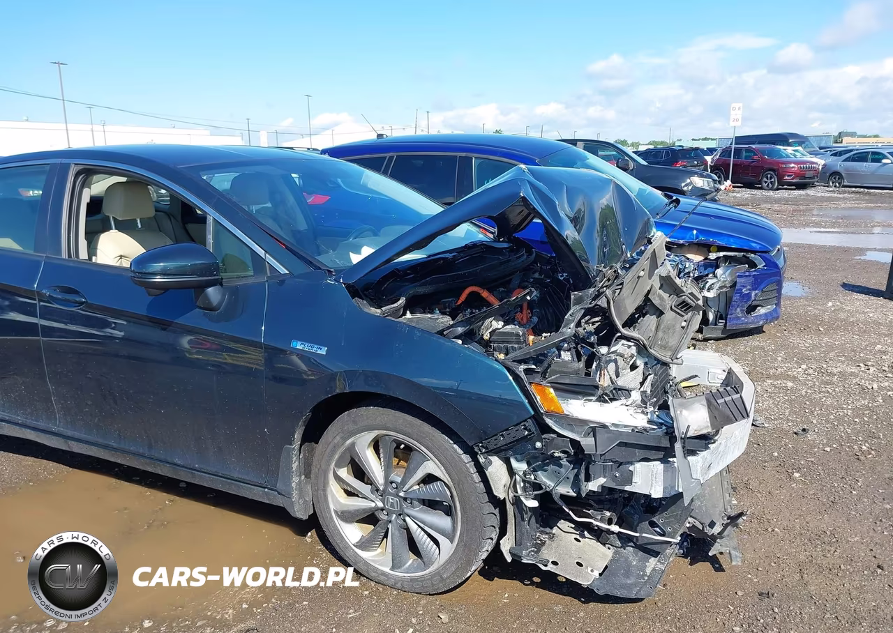 2018 Honda Clarity Plug-In Hybrid Touring VIN:JHMZC5F39JC023594 - 6