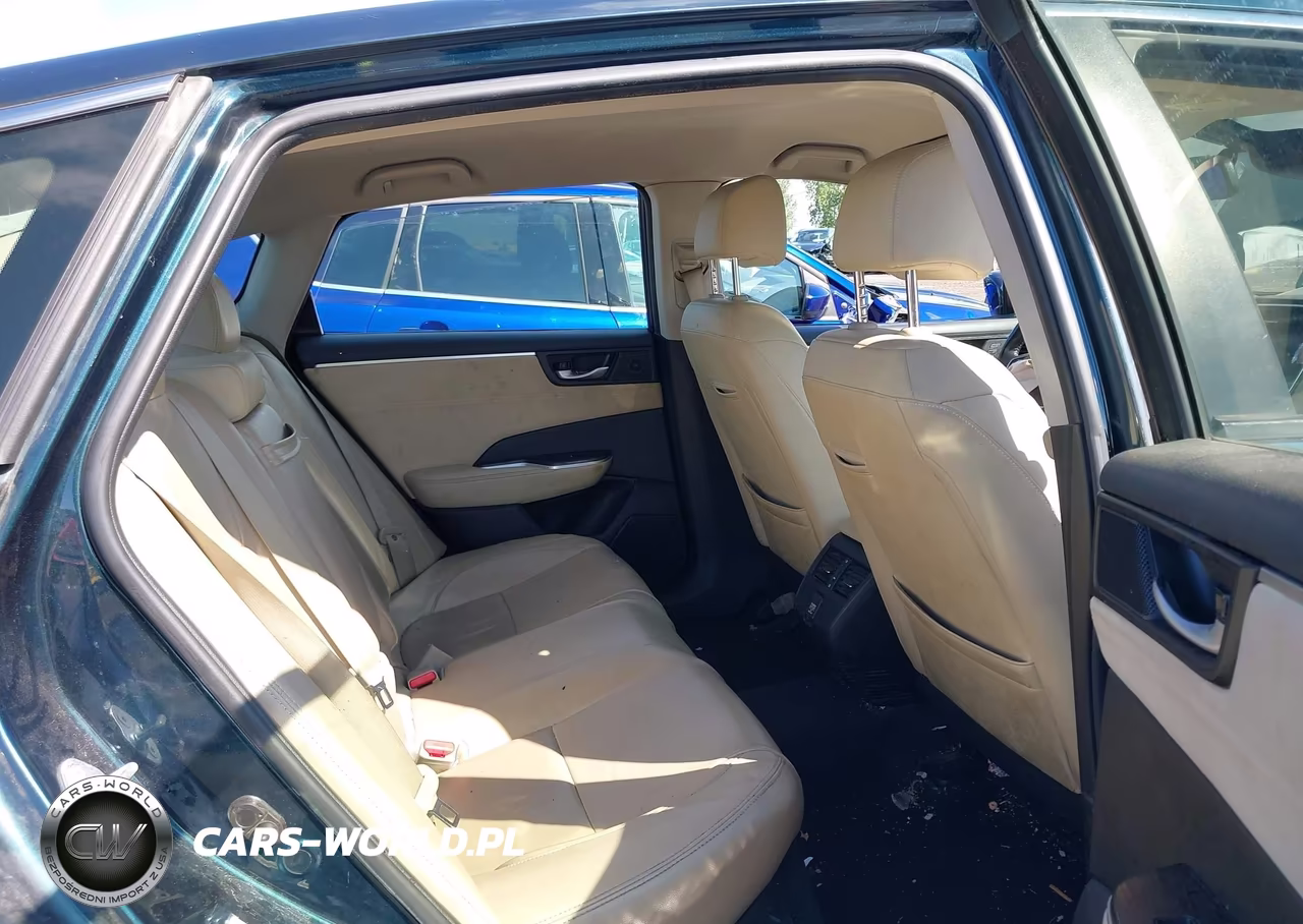 2018 Honda Clarity Plug-In Hybrid Touring VIN:JHMZC5F39JC023594 - 8