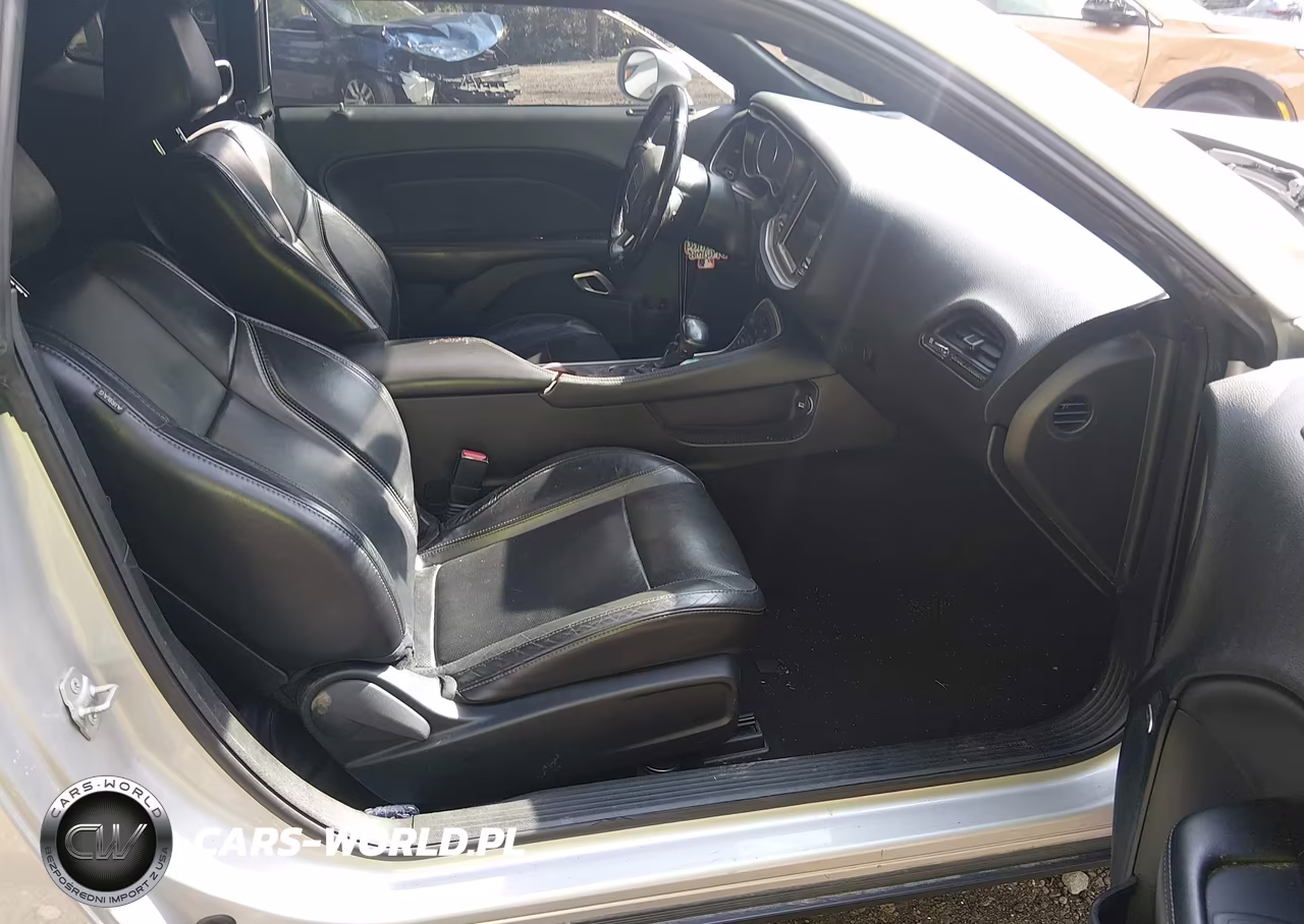 2019 Dodge Challenger Sxt VIN:2C3CDZAG4KH751171 - 5