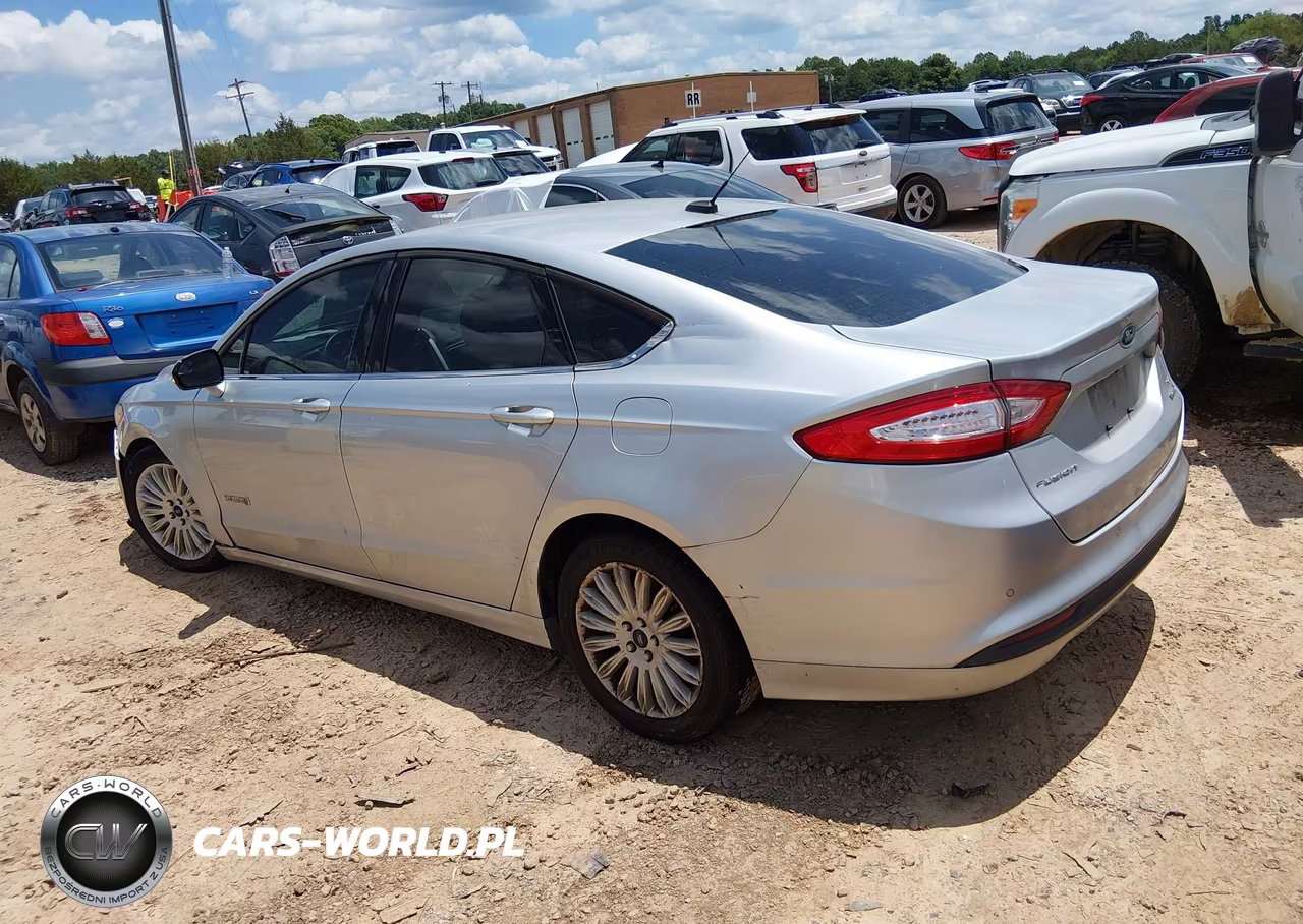 2015 Ford Fusion Hybrid Se VIN:3FA6P0LU7FR211604 - 3