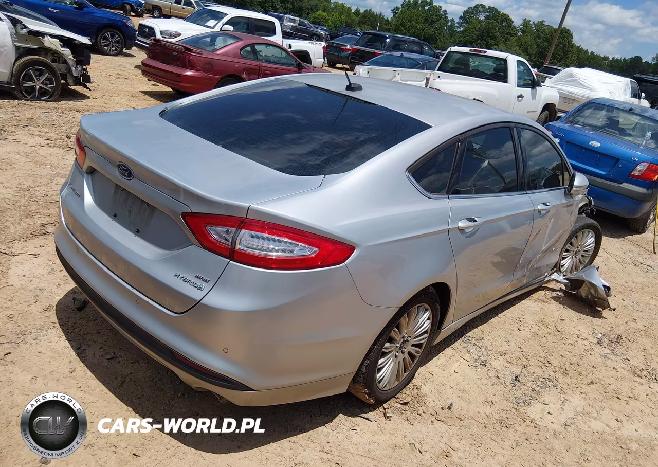 2015 Ford Fusion Hybrid Se VIN:3FA6P0LU7FR211604 - 4