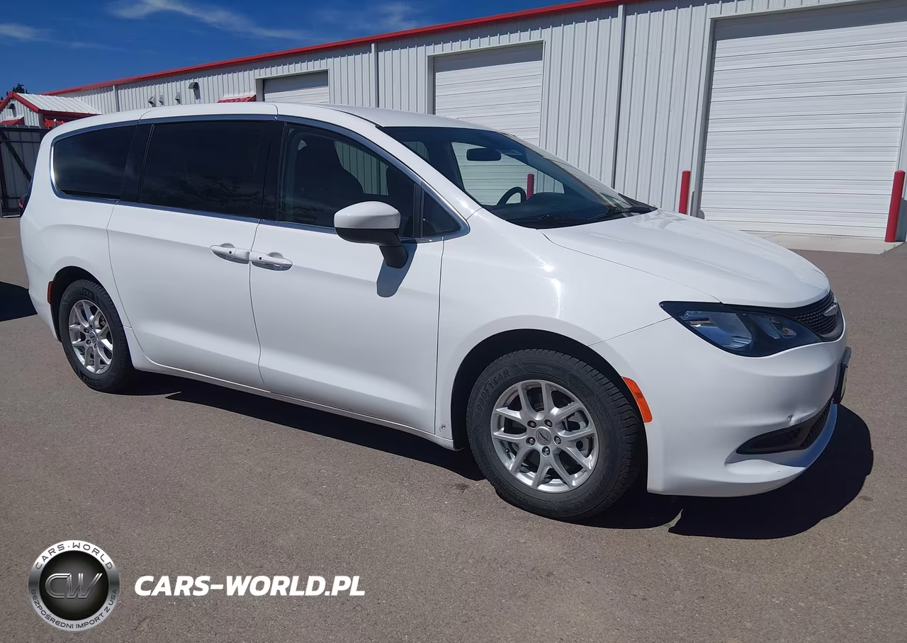 2022 Chrysler Voyager Lx – zdjęcie 1 z 20