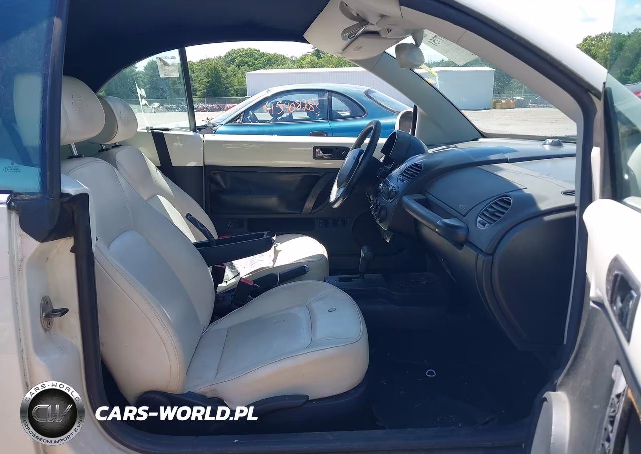 2007 Volkswagen New Beetle Triple White VIN:3VWFG31Y97M422493 - 5