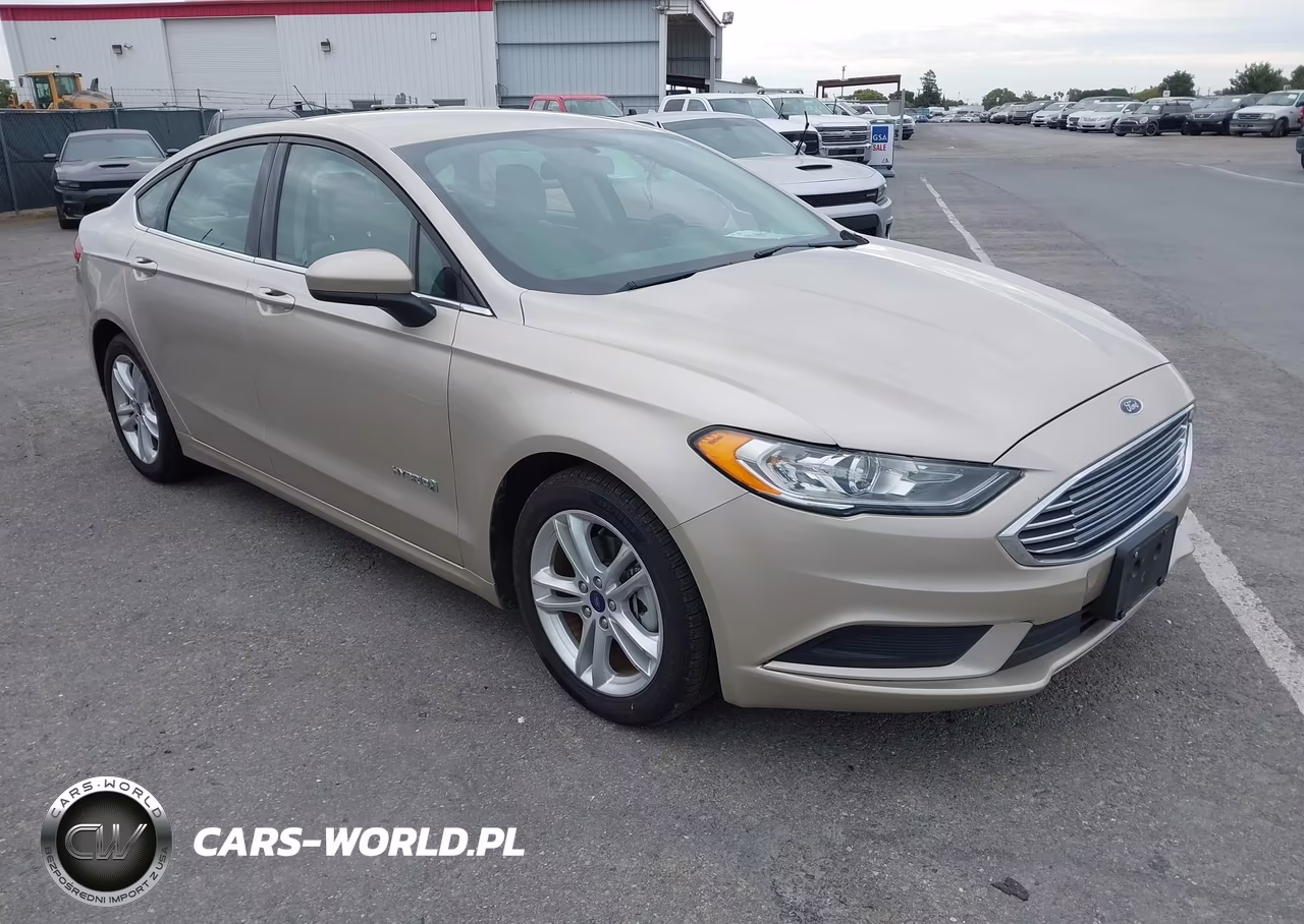 2018 Ford Fusion Hybrid S – zdjęcie 1 z 17