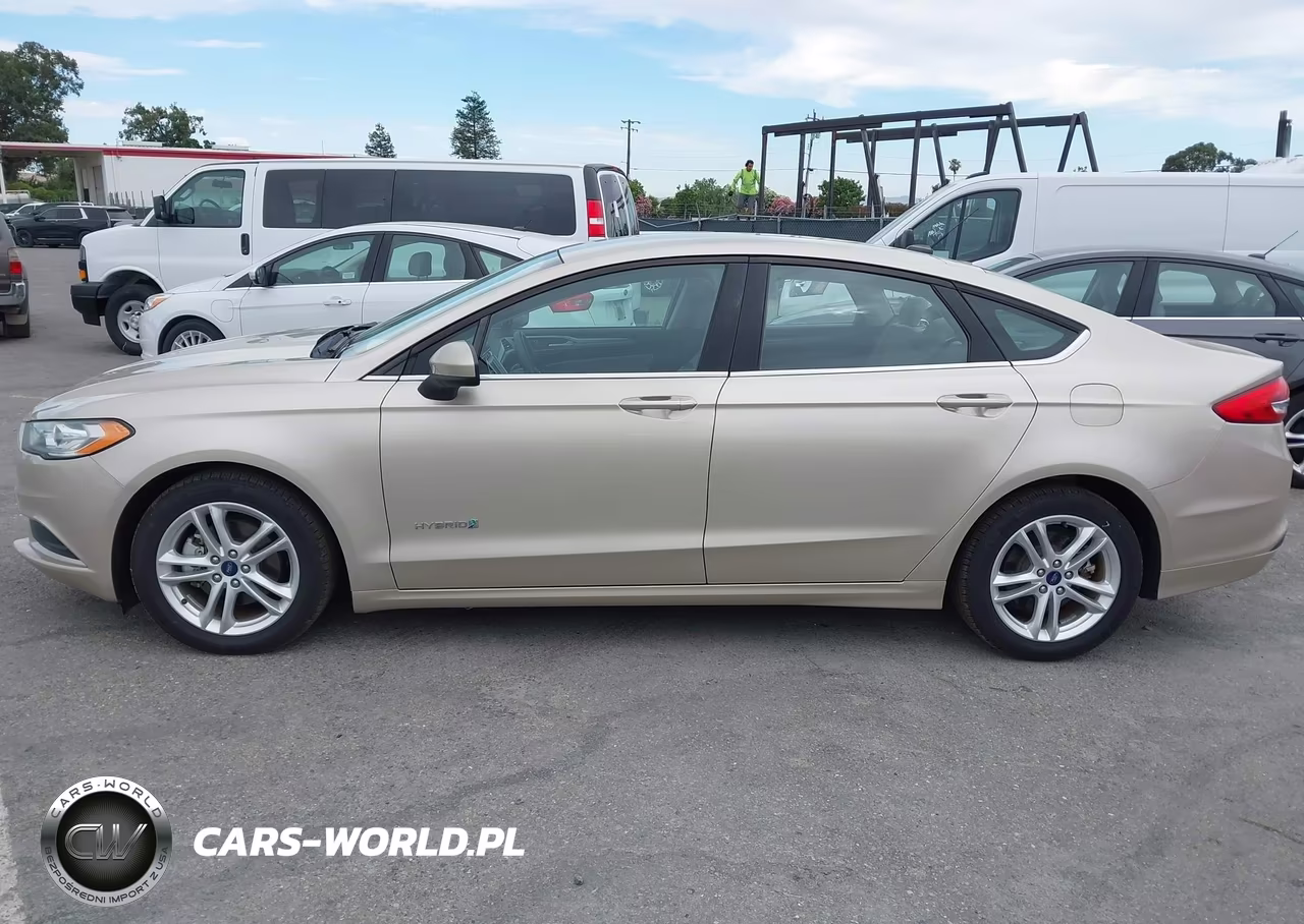2018 Ford Fusion Hybrid S VIN:3FA6P0UU9JR243588 - 15
