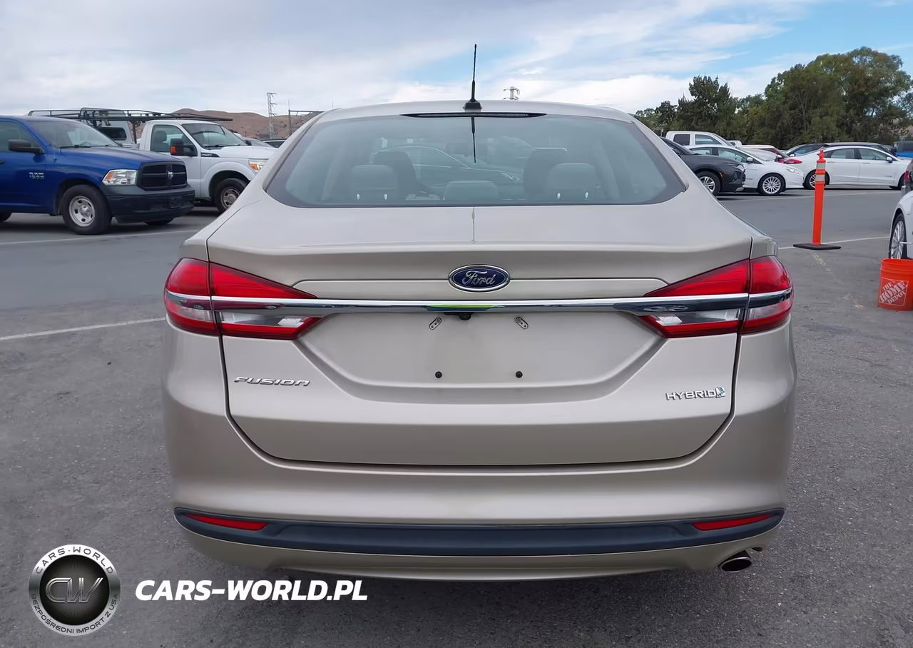2018 Ford Fusion Hybrid S VIN:3FA6P0UU9JR243588 - 17