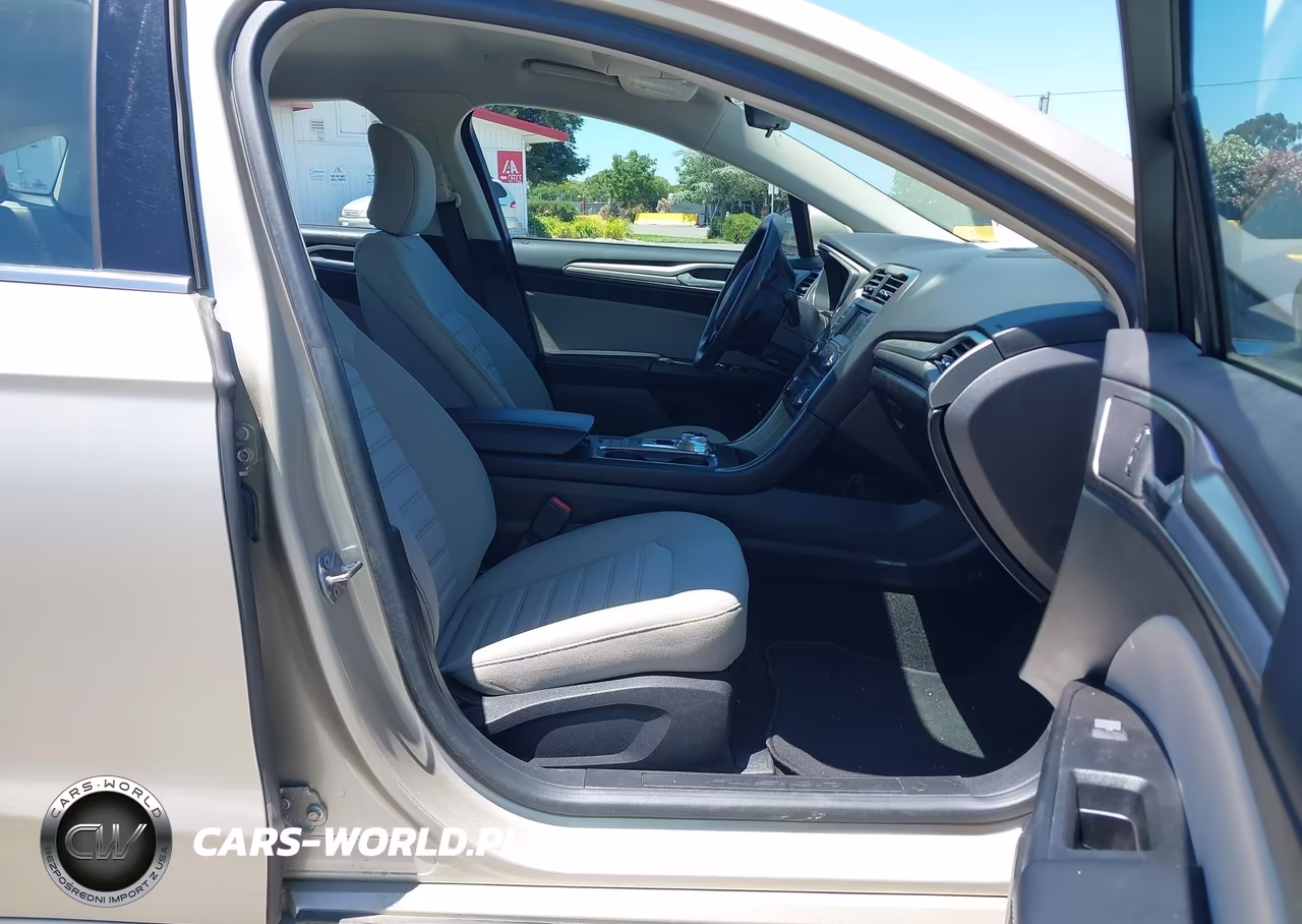 2018 Ford Fusion Hybrid S VIN:3FA6P0UU9JR243588 - 5