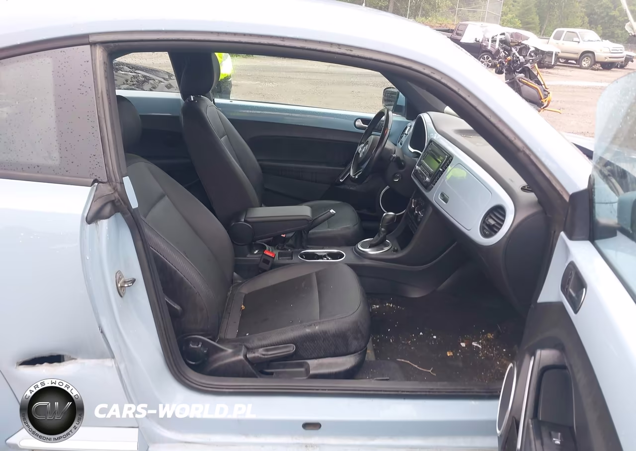2014 Volkswagen Beetle 1.8T VIN:3VWJ17AT0EM666425 - 5