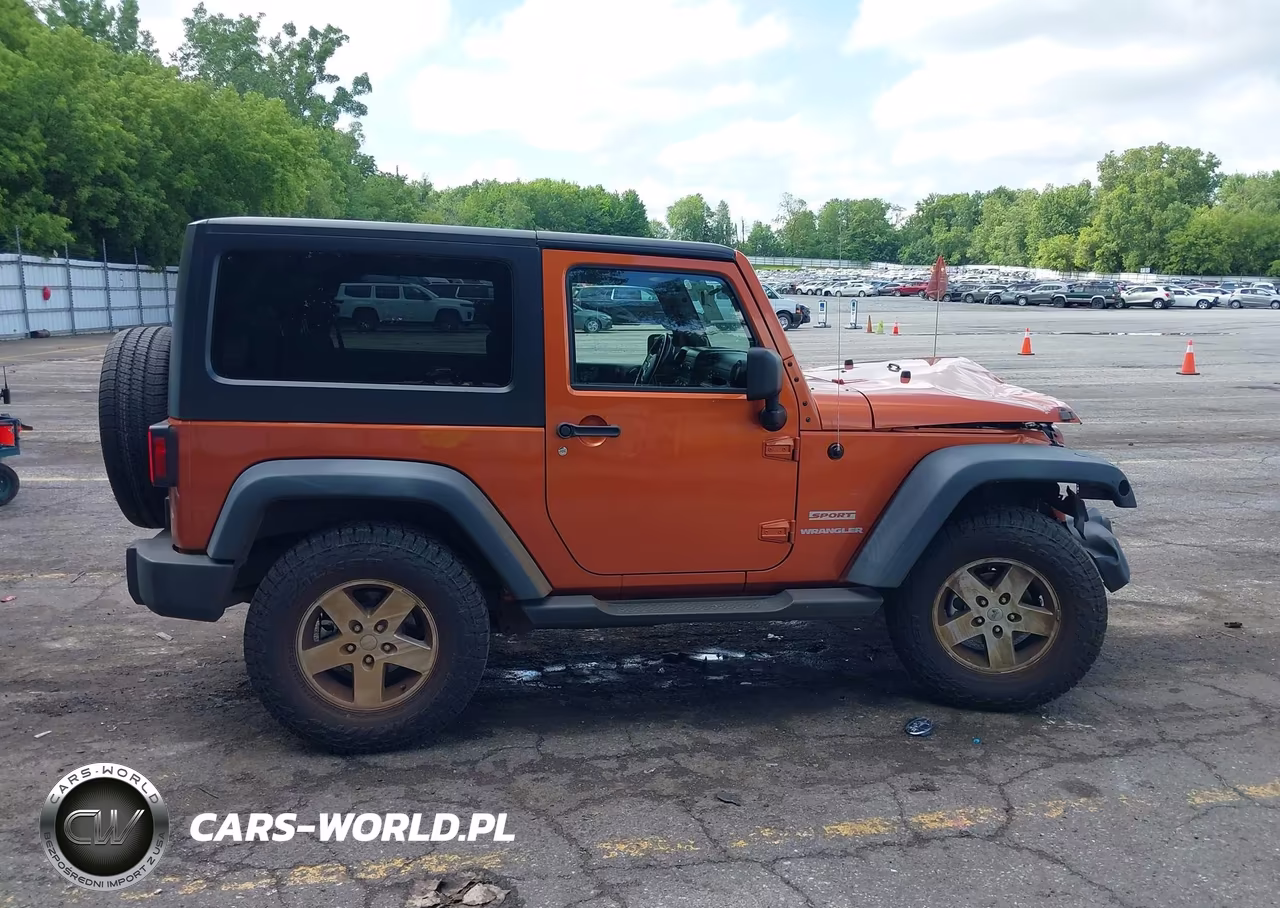 2011 Jeep Wrangler Sport VIN:1J4AA2D11BL513978 - 13