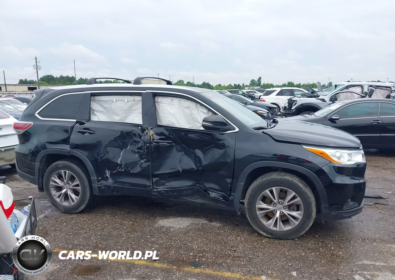 2015 Toyota Highlander Xle V6 VIN:5TDKKRFH3FS111362 - 13
