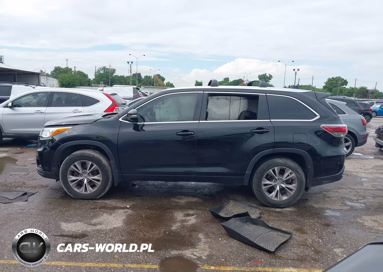 2015 Toyota Highlander Xle V6 VIN:5TDKKRFH3FS111362 - 14