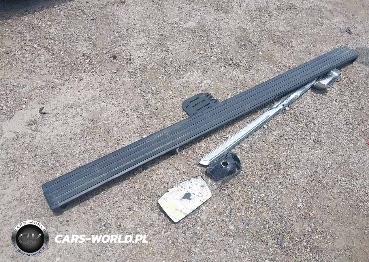 2024 Chevrolet Silverado 1500 4Wd Short Bed High Country VIN:1GCUDJEL0RZ370047 - 12