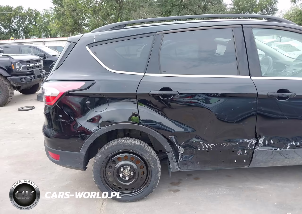 2018 Ford Escape Se VIN:1FMCU9GD7JUC75711 - 18