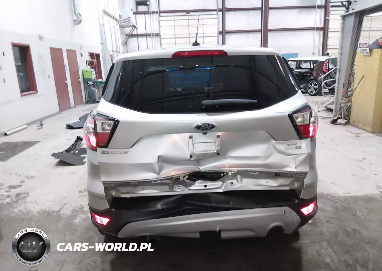 2017 Ford Escape Se VIN:1FMCU9G98HUE75194 - 16