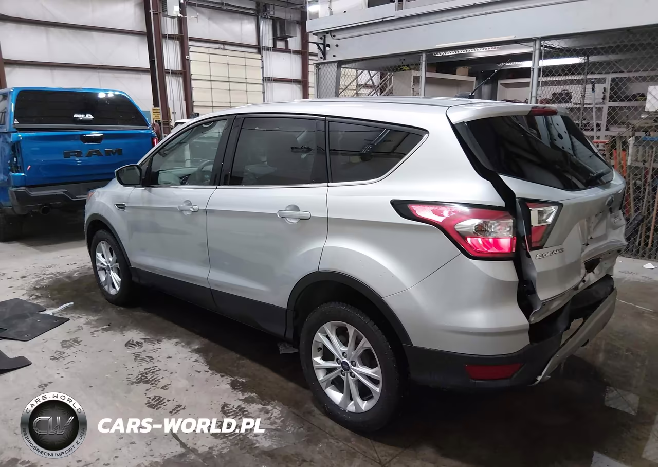 2017 Ford Escape Se VIN:1FMCU9G98HUE75194 - 3
