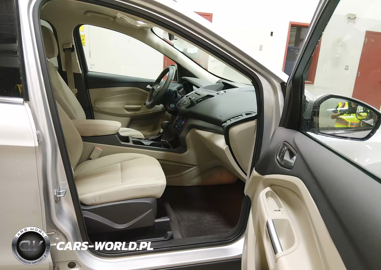 2017 Ford Escape Se VIN:1FMCU9G98HUE75194 - 5