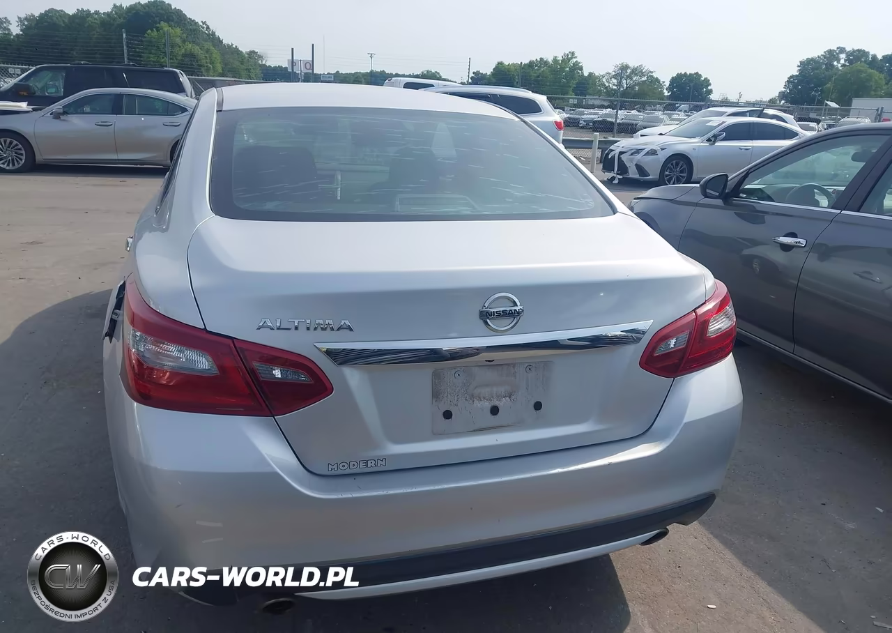 2018 Nissan Altima 2.5 S VIN:1N4AL3AP6JC258988 - 17