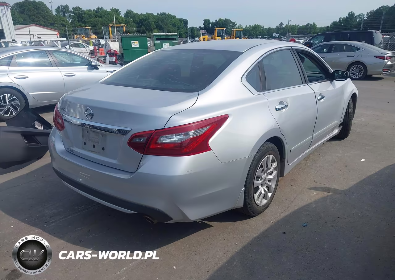 2018 Nissan Altima 2.5 S VIN:1N4AL3AP6JC258988 - 4