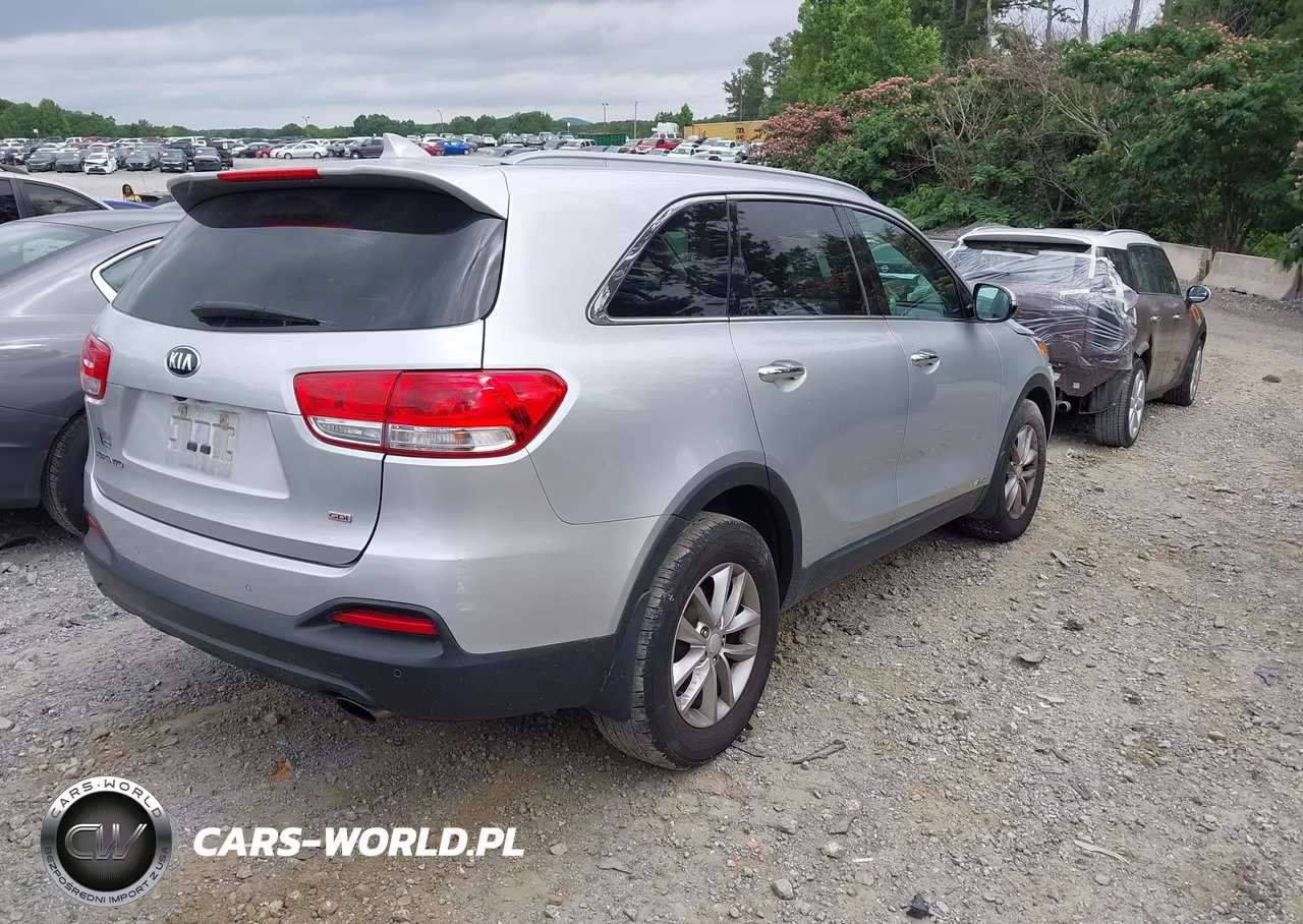 2016 Kia Sorento 2.4L Lx VIN:5XYPGDA30GG024345 - 4