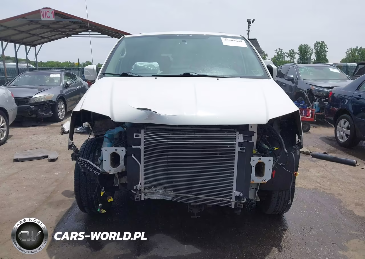 2012 Dodge Grand Caravan Crew VIN:2C4RDGDG2CR166879 - 13
