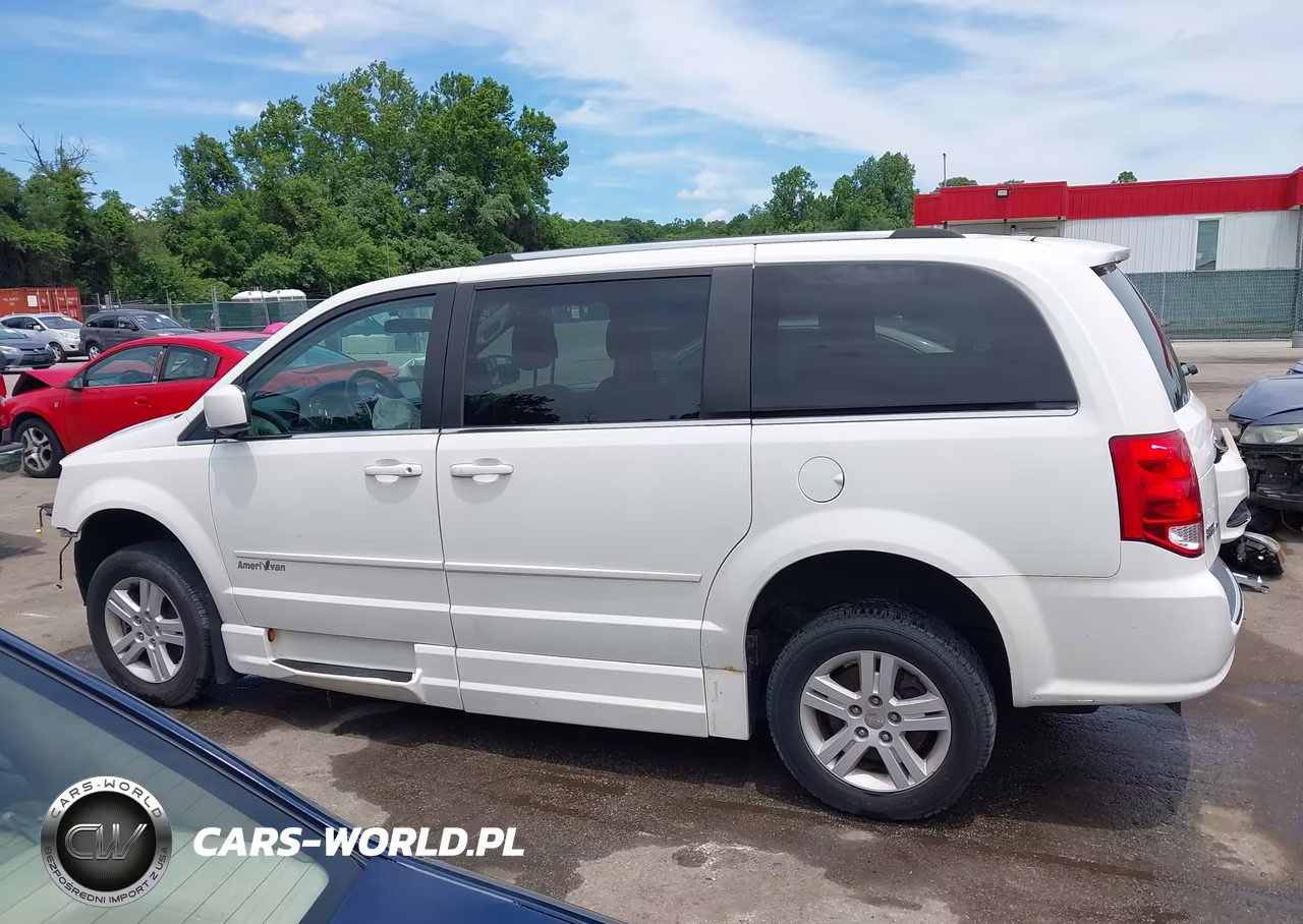 2012 Dodge Grand Caravan Crew VIN:2C4RDGDG2CR166879 - 15