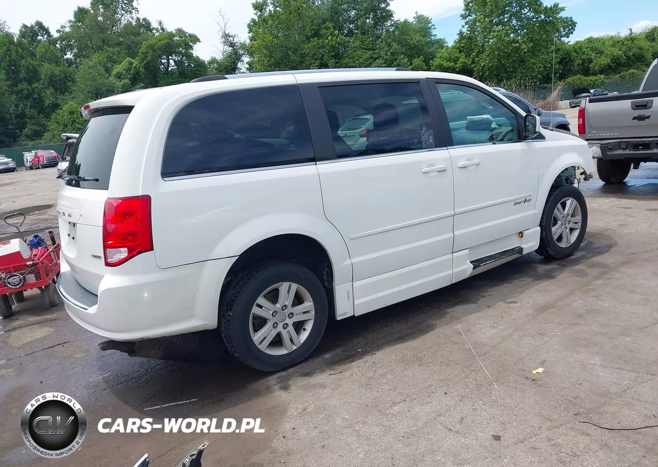 2012 Dodge Grand Caravan Crew VIN:2C4RDGDG2CR166879 - 4