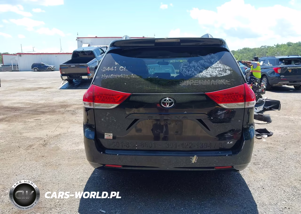 2011 Toyota Sienna Le V6 VIN:5TDKK3DC6BS037272 - 16