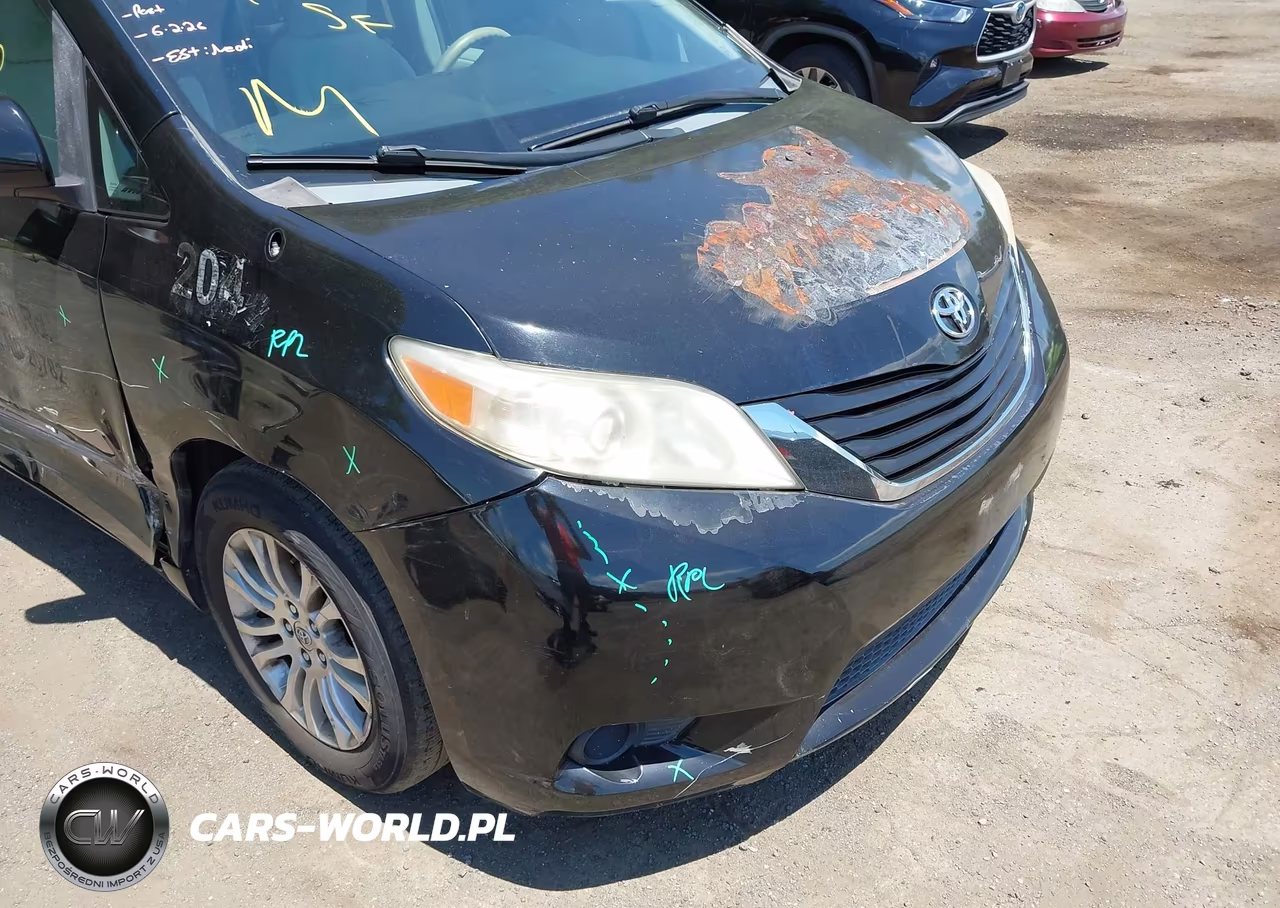 2011 Toyota Sienna Le V6 VIN:5TDKK3DC6BS037272 - 17