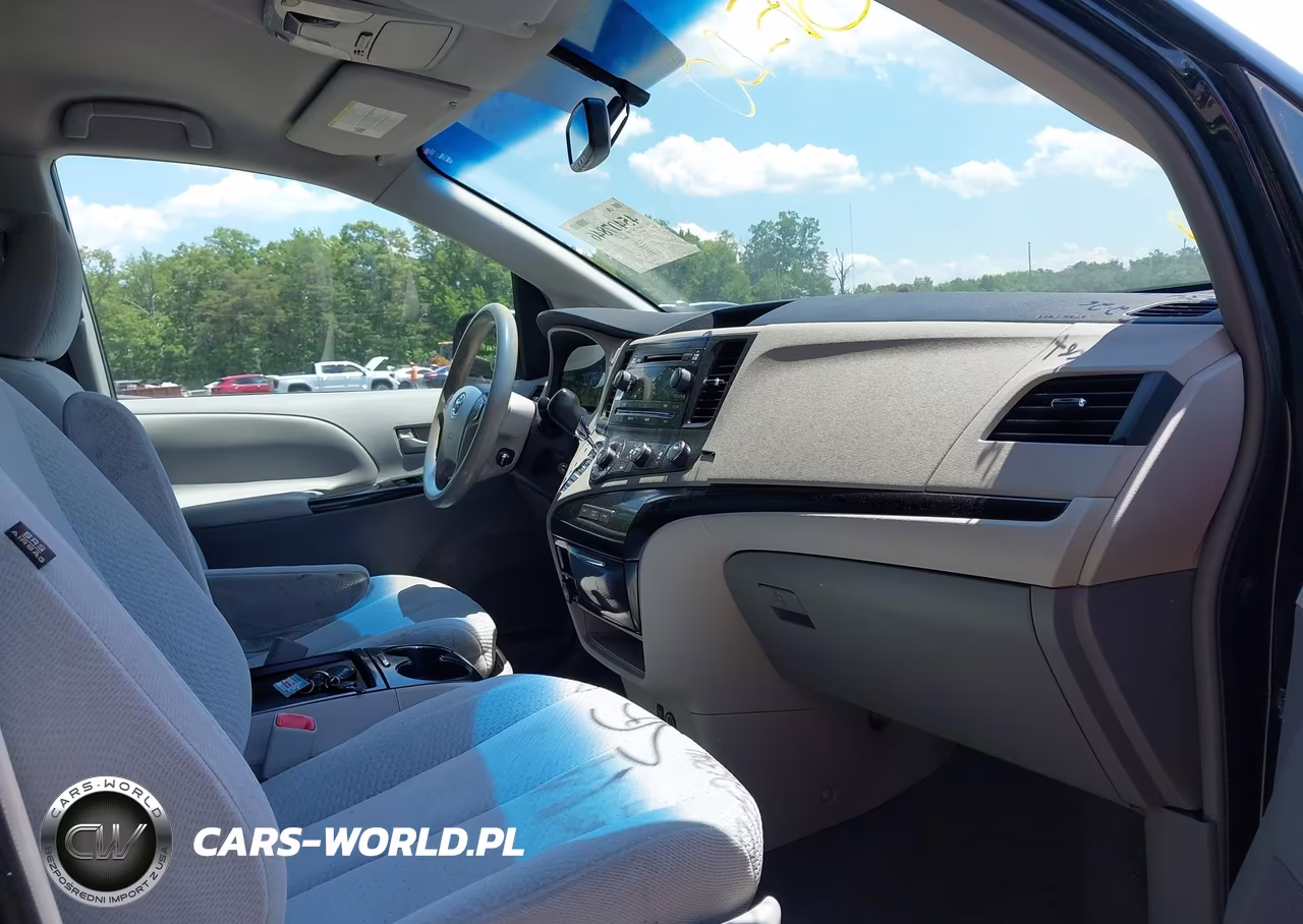2011 Toyota Sienna Le V6 VIN:5TDKK3DC6BS037272 - 5